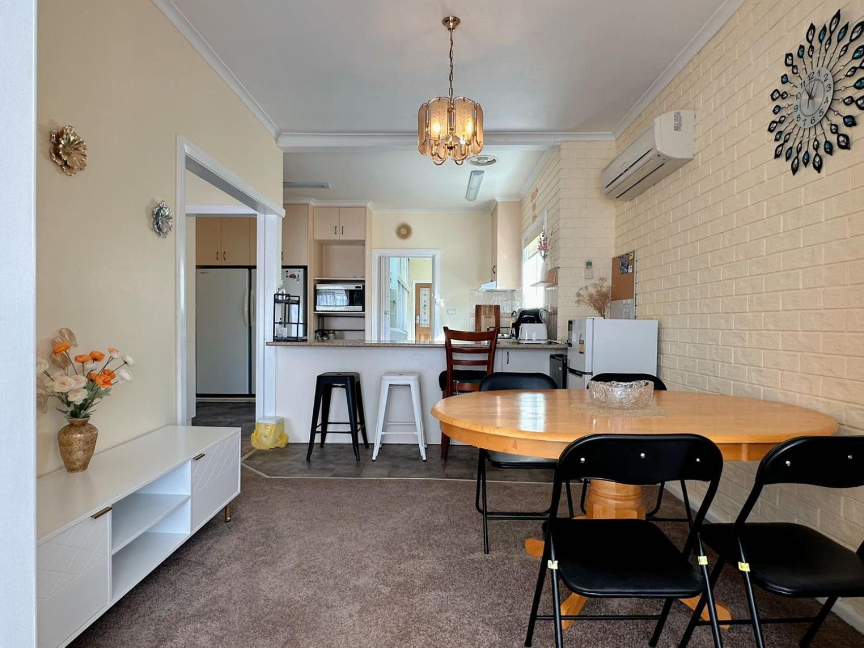 Coleman Comfort Hub - Close To City&Air Port Moonah Экстерьер фото