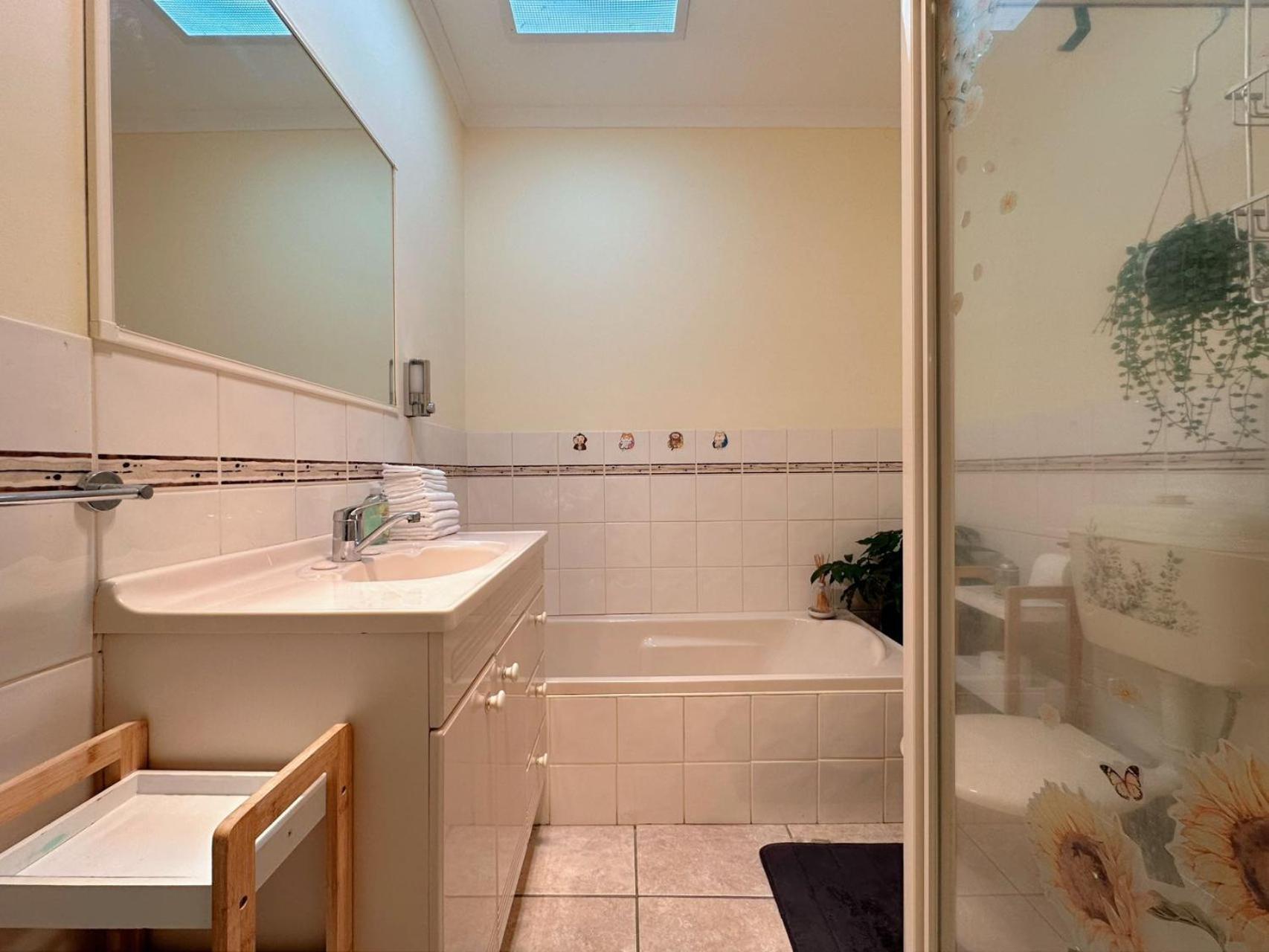 Coleman Comfort Hub - Close To City&Air Port Moonah Экстерьер фото